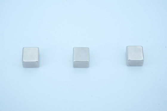 Sintering Process NdFeB Magnet Max Working Temp 230ºC for Strong Magnetic Force