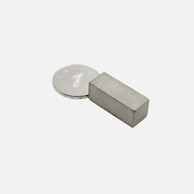 SmCo Magnet Curie Temperature 700-800°C Tolerance 0.1mm Brittle Mechanical Properties