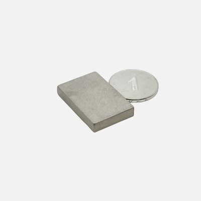 SmCo Magnet Curie Temperature 700-800°C Tolerance 0.1mm Brittle Mechanical Properties