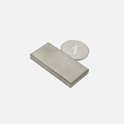 SmCo Magnet Curie Temperature 700-800°C Tolerance 0.1mm Brittle Mechanical Properties