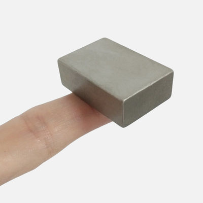 Multipolar Magnetization Rare Earth Cobalt Magnet With Brittle Mechanical Reliability