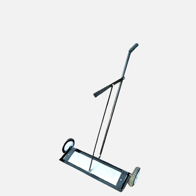 Highways Maintenance Magnetic Sweeper With Top Mounted Release Bar And Rubber Handle